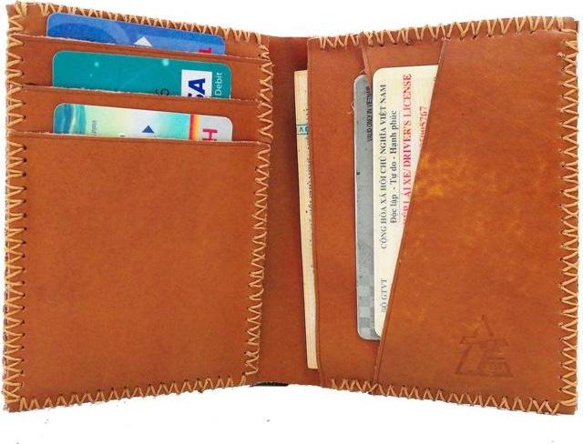 VÍ THỦ CÔNG DA BÒ THẬT 100%- MÀU BÒ DÁNG ĐỨNG