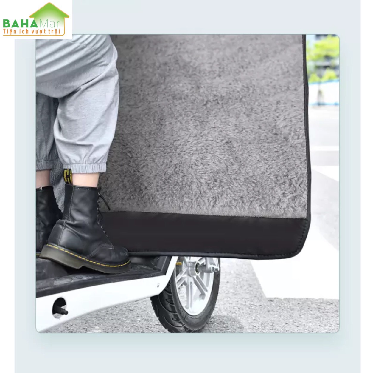 TẤM ÁO CHẮN GIÓ ĐI XE MÁY MÙA ĐÔNG CHỐNG LẠNH KHÔNG THẤM NƯỚC "BAHAMAR" giữ ấm, chống gió khi đi xe máy mùa đông . thuận tiện sử dụng