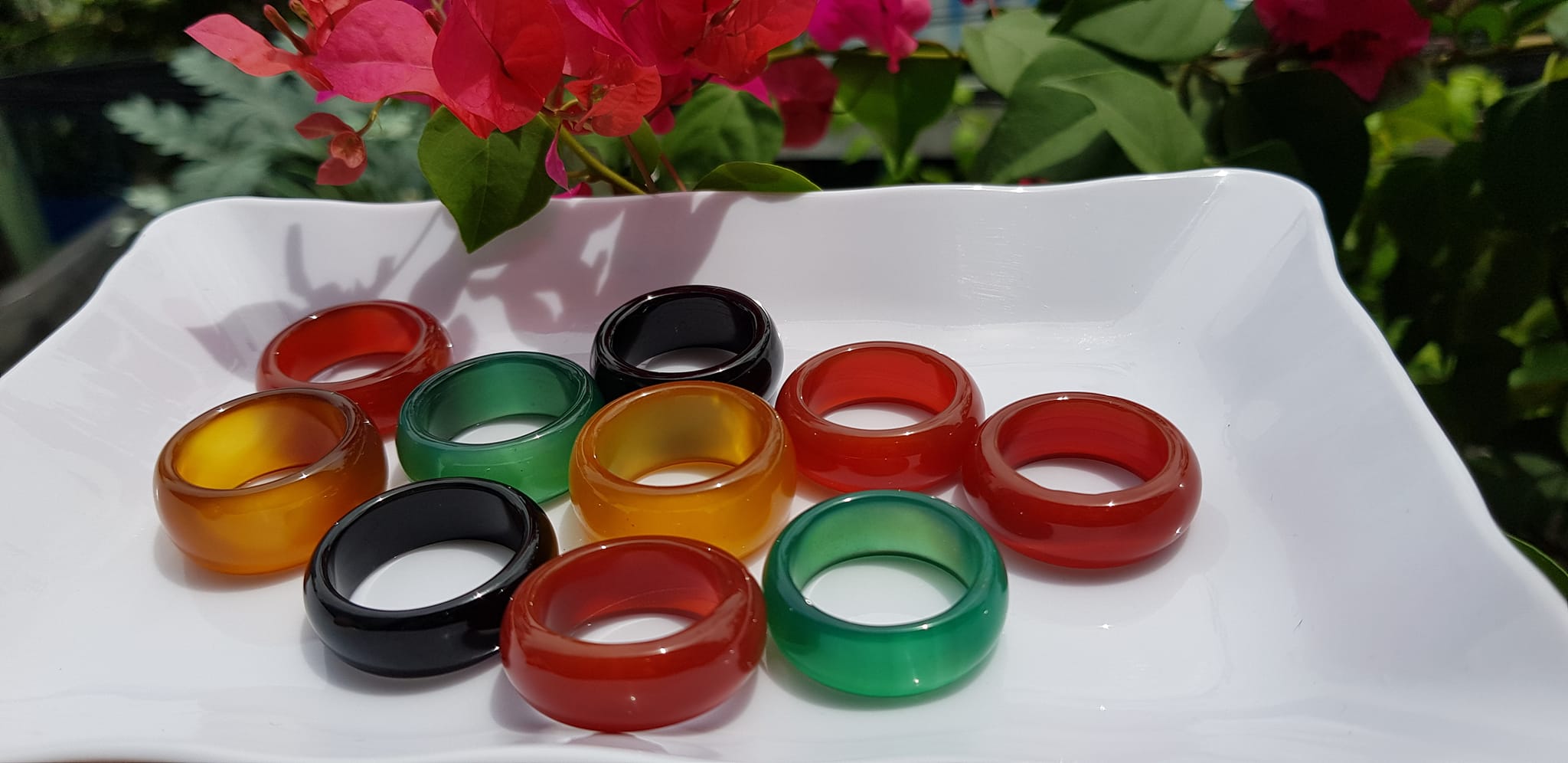 Nhẫn Nam Ni 19mm x cao 9mm Chất liệu đá mã não đủ màu Đỏ Vàng Đen Xanh dương shop giao bất kỳ Các Anh chọn nhẫn màu nào thì inbox shop giao đồng giá ạ