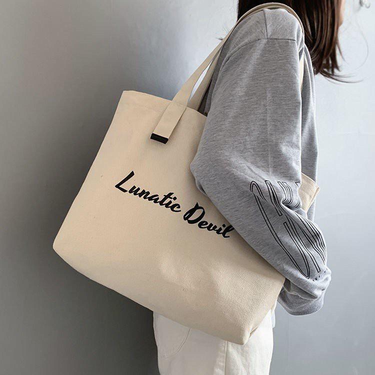Túi tote túi vải canvas Lunatic Devil phong cách Hàn quốc, có khóa miệng ngăn phụ bên trong tiện dụng