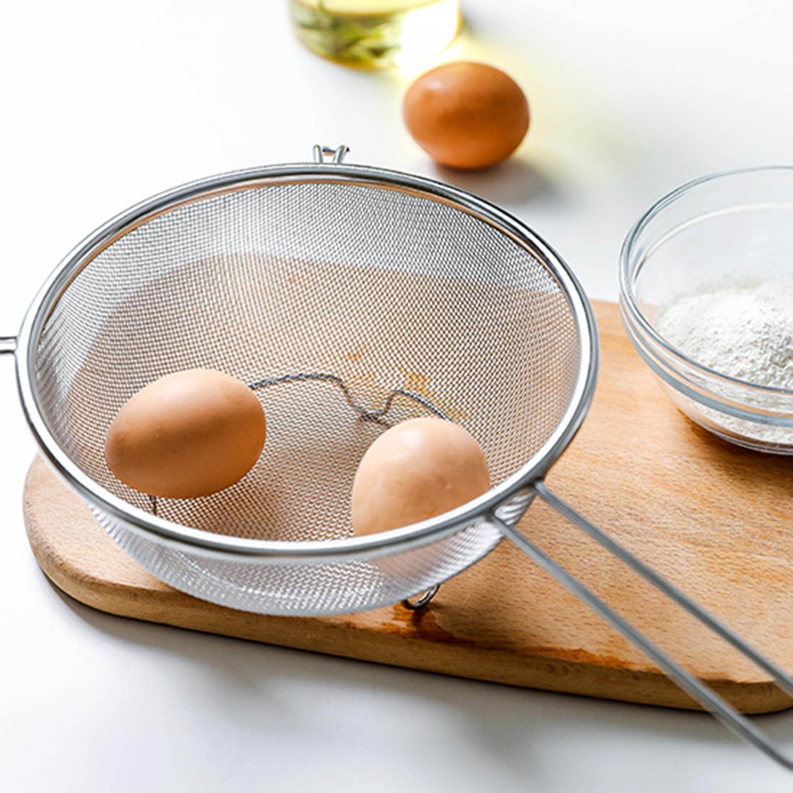 Rây lọc bằng thép không gỉ kích thước 18cm dùng trong nhà bếp