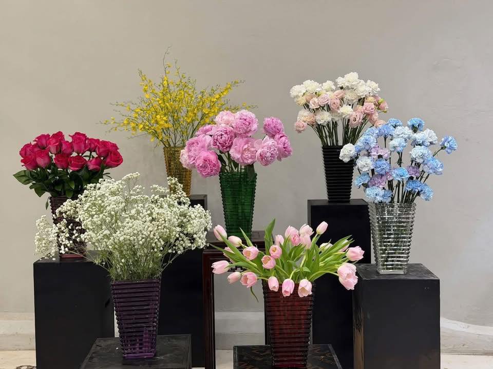 Lọ hoa tháp kim cương Irris 28cm Hàng chính hãng