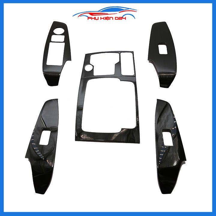 Ốp nội thất Mazda 3 2017-2018-2019 vân Titan bảo vệ chống trầy xước và làm đẹp xe