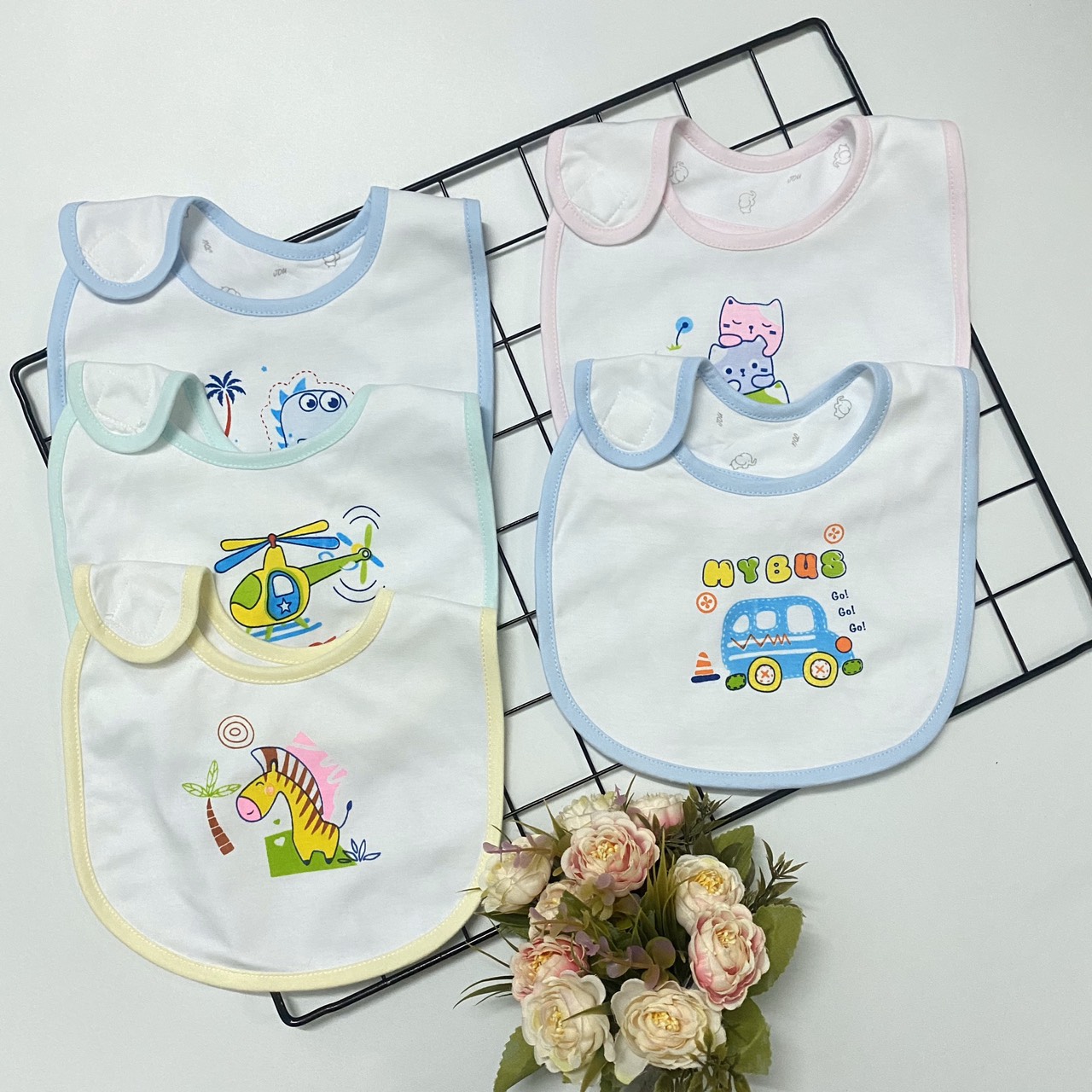 Túi 3 Cái Yếm Sơ Sinh 2 Lớp Cotton JOU - TomTombaby - Miếng dán mềm, chất vải cotton thấm hút tốt - 1 Size 0-12 Tháng