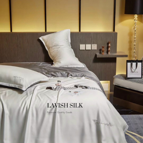 Trọn Bộ Ga Gối Lụa Kèm Chăn Sẵn Ruột + Tặng Bộ Quà Tặng Lavish Silk Cao Cấp - Trắng Mix Xám Đậm