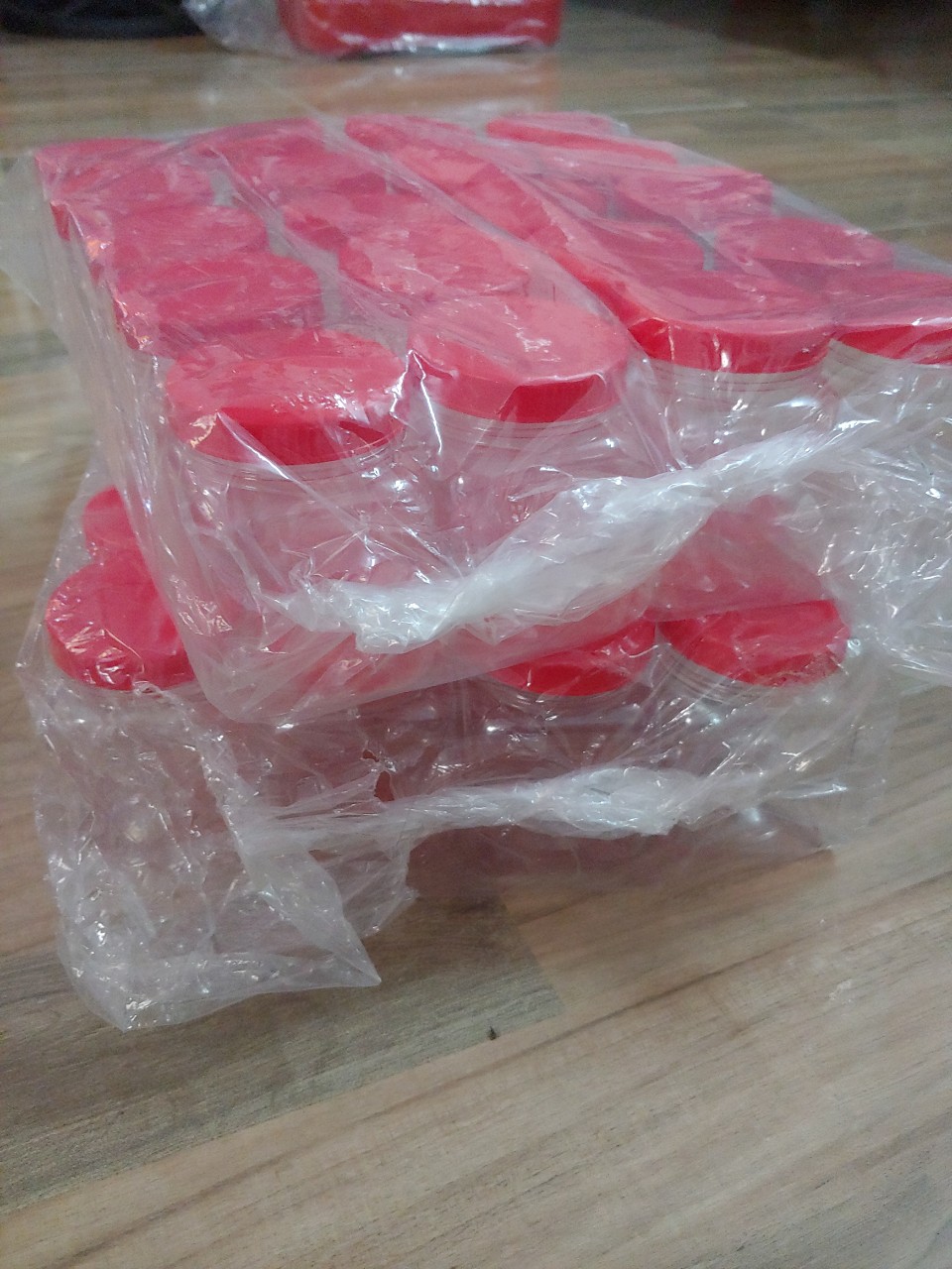 Hủ nhựa nắp vặn 135ml 20 lọ/lốc