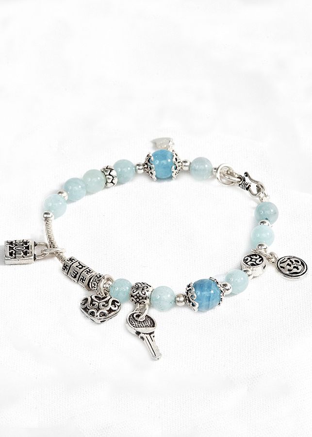 Vòng tay hải lam ngọc phối charm trái tim Ngọc Quý Gemstone