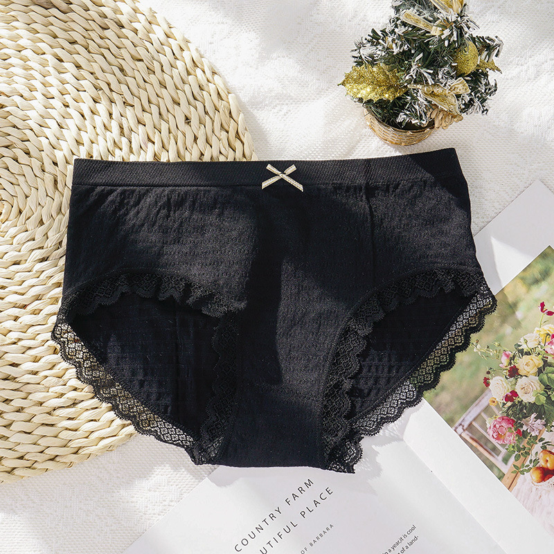 Quần lót nữ Cotton viền ren phom rộng ôm mông thoải mái thoáng khí QL008