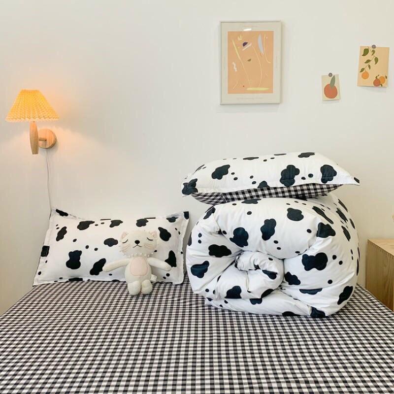 Bộ chăn ga poly bò sữa