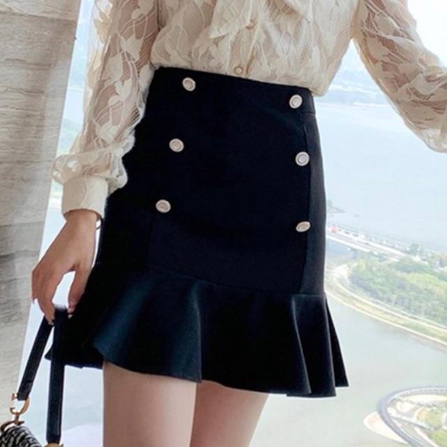 Chân váy đuôi cá dáng ngắn đính cúc thời trang nữ