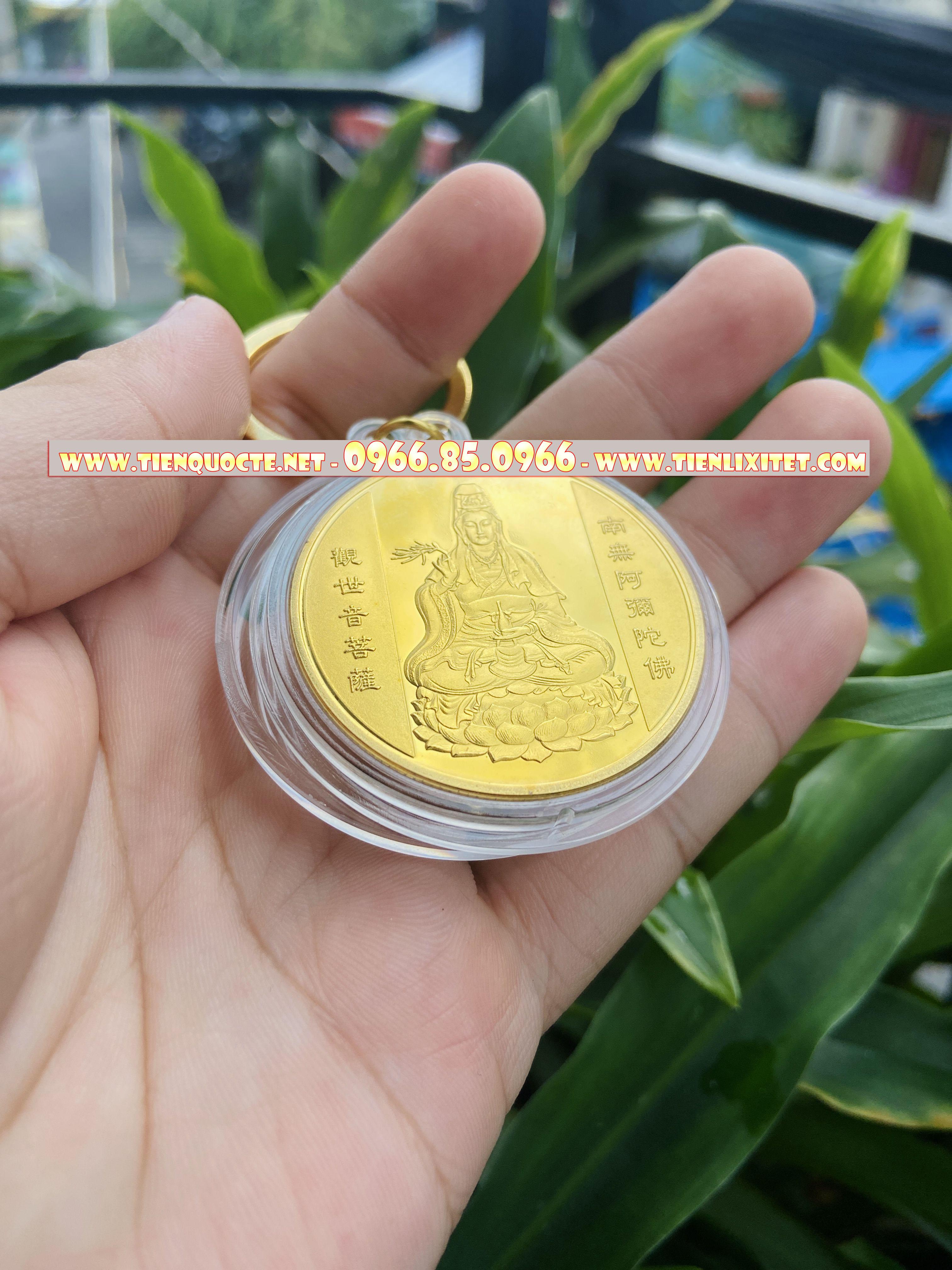 Lì xì tết con mèo 2023 Móc khóa Đồng xu quan thế âm bồ tát xin bình an may mắn QTLNC000083