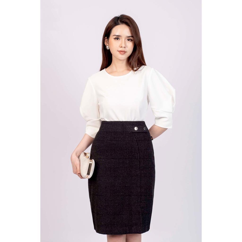 Chân váy dạ kẻ, đính cúc ở cạp MMOutfit J0920394