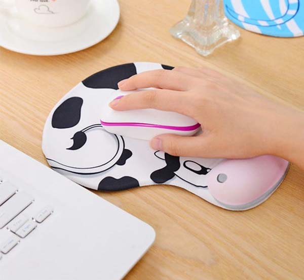 Miếng Pad lót chuột silicon có đệm đỡ cổ tay hoạt hình dễ thương-giao ngẫu nhiên