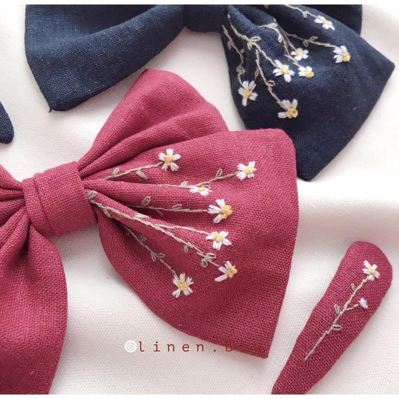 Nơ kẹp linen thêu hoa xuyến chi