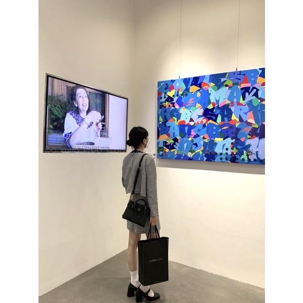 Set khoác caro & chân váy