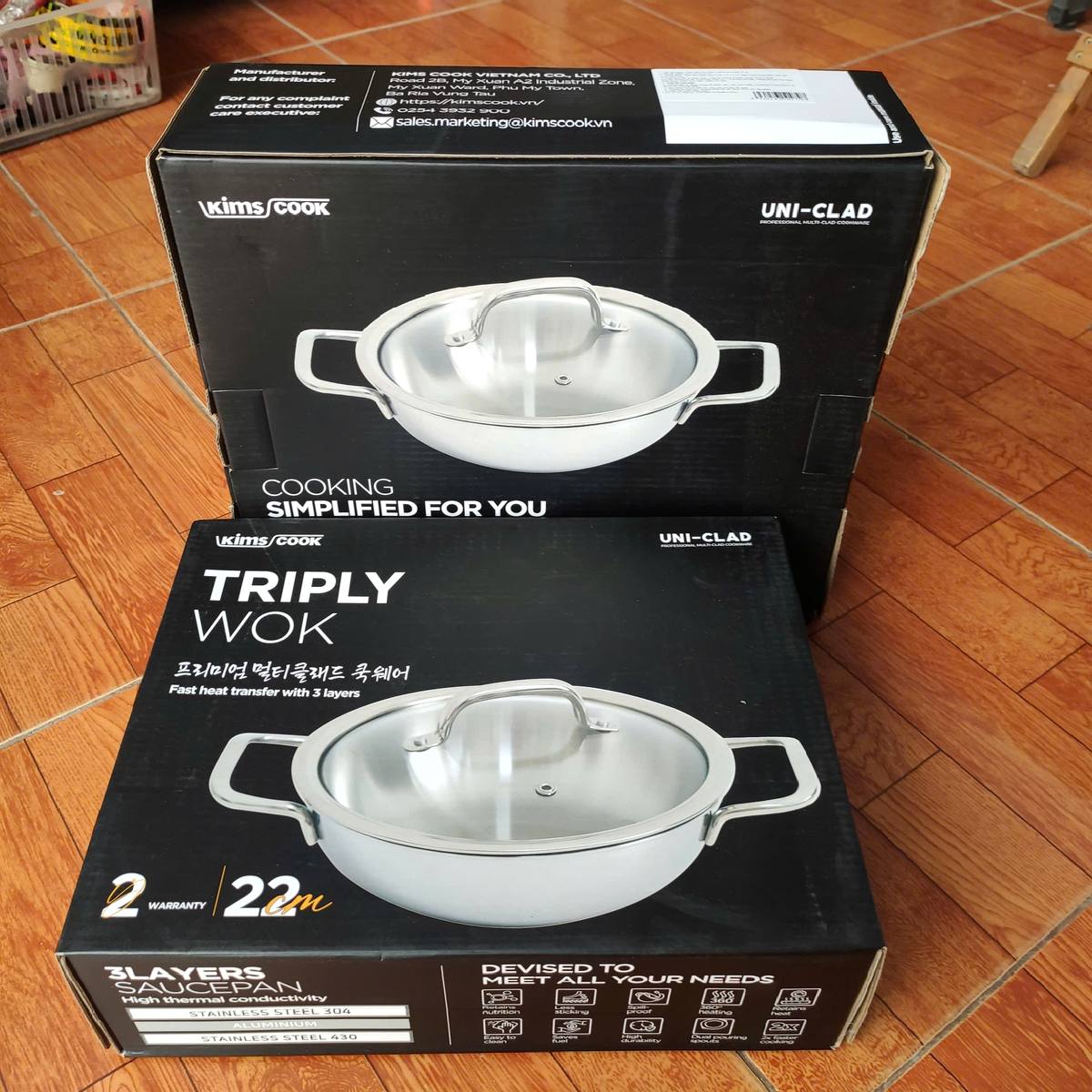Nồi lẩu Inox 304 đúc liền 3 lớp 2 quai Hàn Quốc Uni-Clad size 22cm/ 26cm vung kính