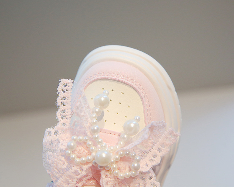 Giày thể thao cho bé phong cách dễ thương – GTE9171