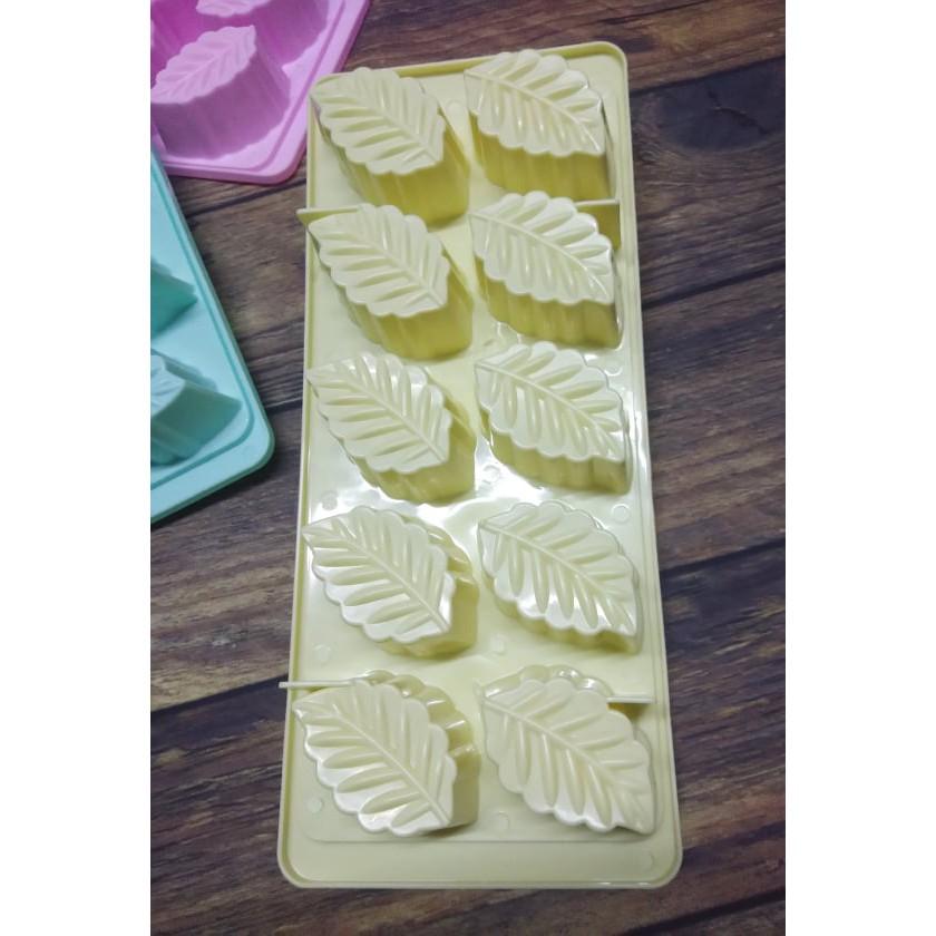 COMBO 5 KHAY LÀM ĐÁ, THẠCH RAU CÂU HÌNH CHIẾC LÁ