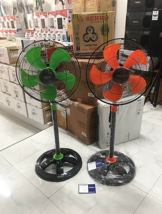 Quạt đứng 4.5 tấc SENKO DCN1806 - Hàng chính hãng