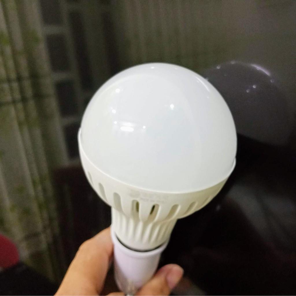 Đèn LED cảm biến âm thanh, ánh sáng 9W