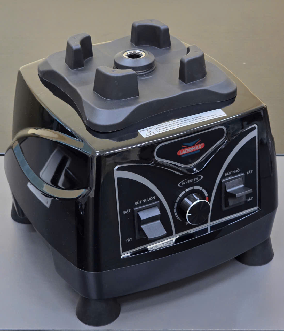 Máy xay sinh tố công nghiệp 2380W Ladomax chống rung ồn, inverter tiết kiệm điện, chân đế nhôm tản nhiệt tốt, moto lõi đồng, xay rau má, xay đá, sinh tố...có linh kiện thay thế - Hàng chính hãng