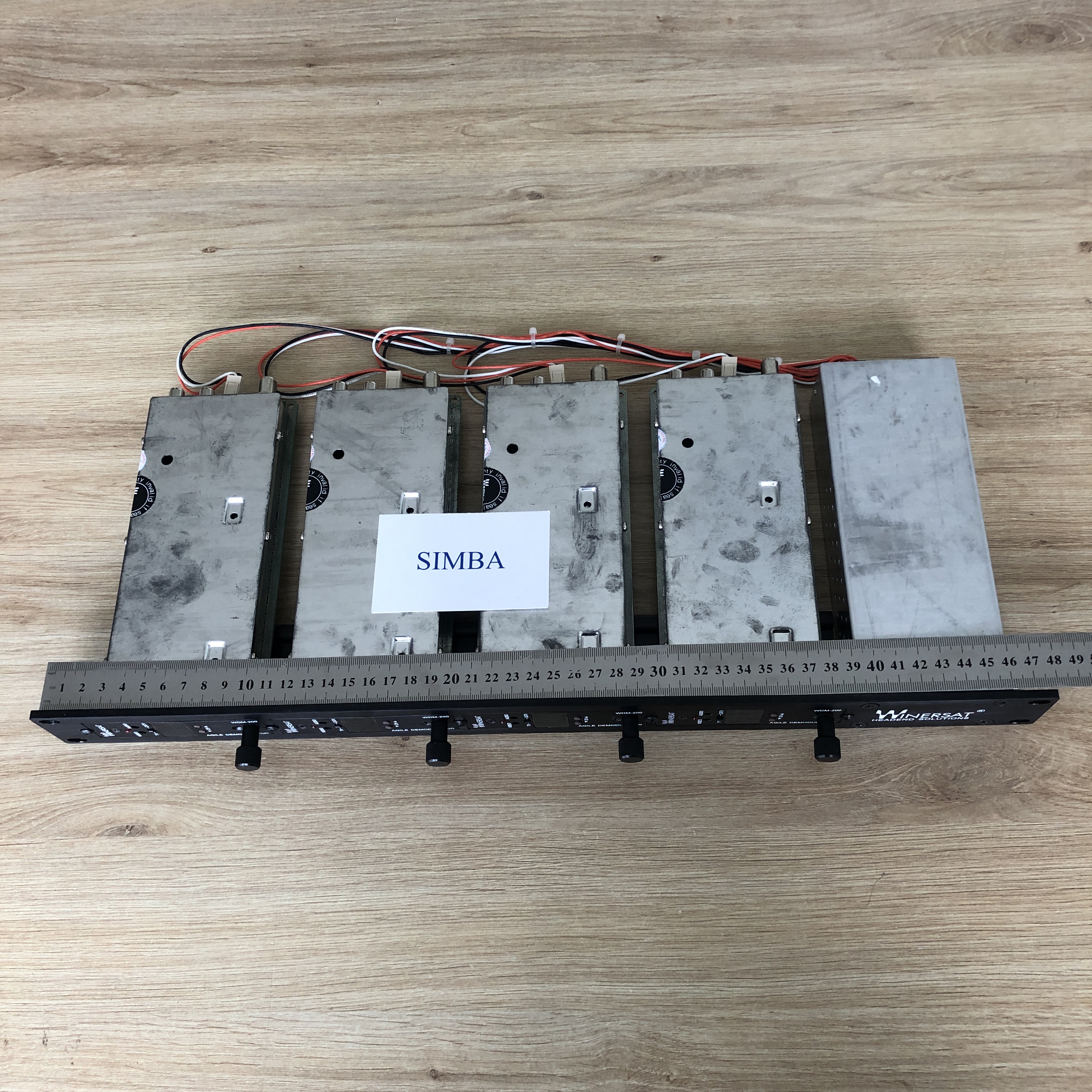 Bộ giải điều chế tín hiệu đa tần Pal B/G , WDM-200