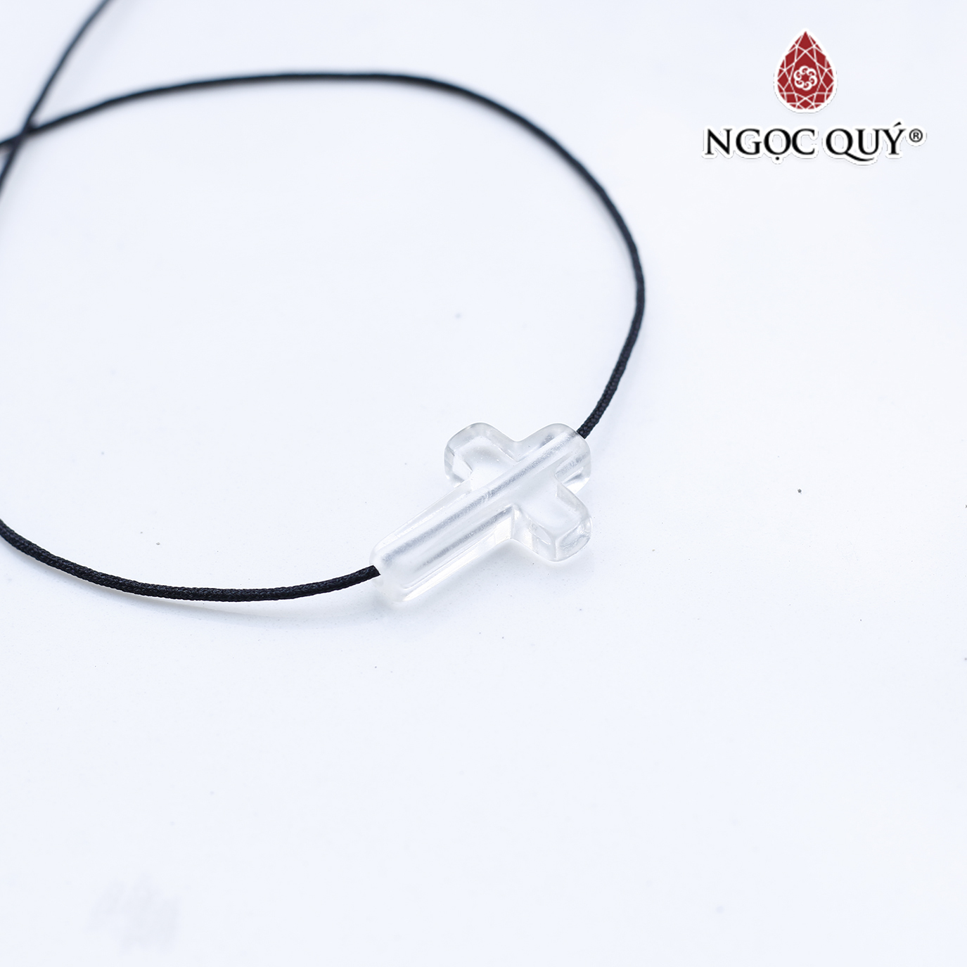 Mặt dây chuyền thánh giá xỏ ngang đá thạch anh trắng 19x13x4mm mệnh thủy, kim - Ngọc Quý Gemstones