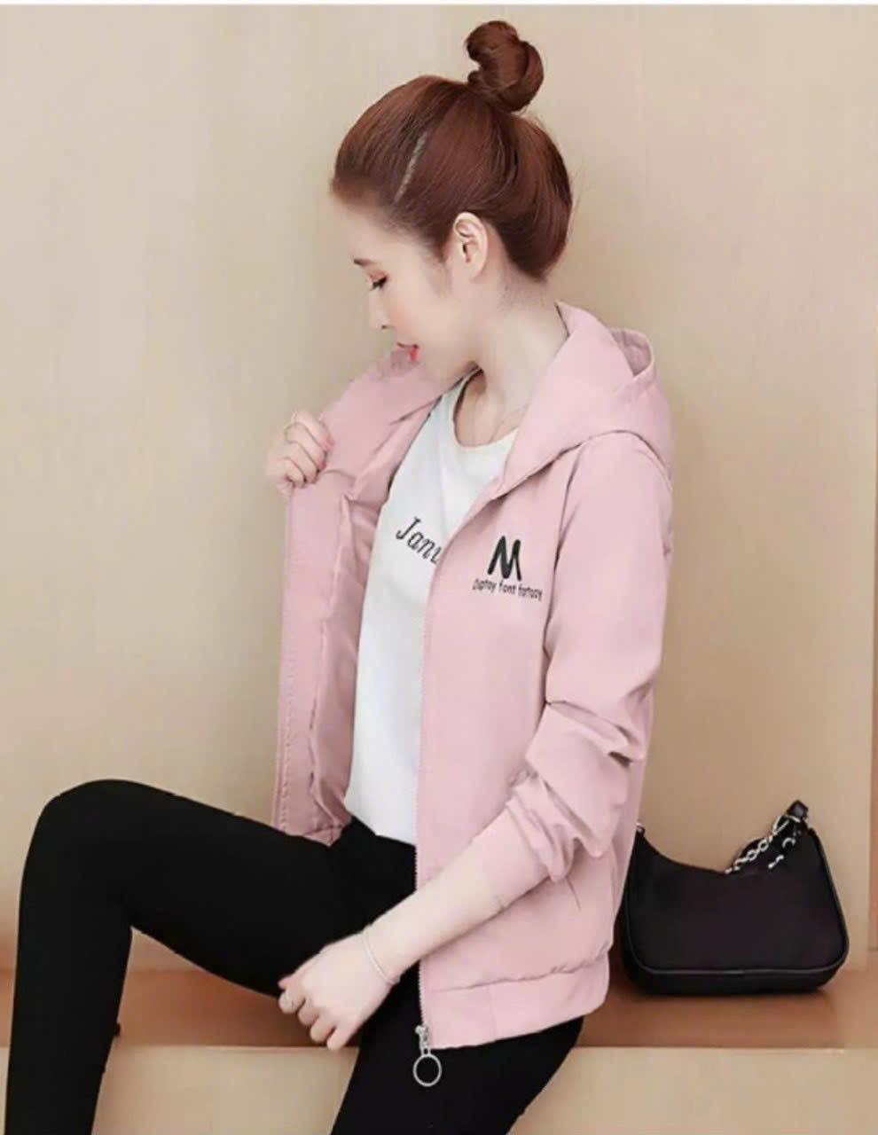 [FREESHIP] Áo khoác Gió Nữ Chất Dù Có 2 Lớp Có Phối Nón Bao Đẹp Hot Trend Có In Chữ M HTM FASHION - Gold