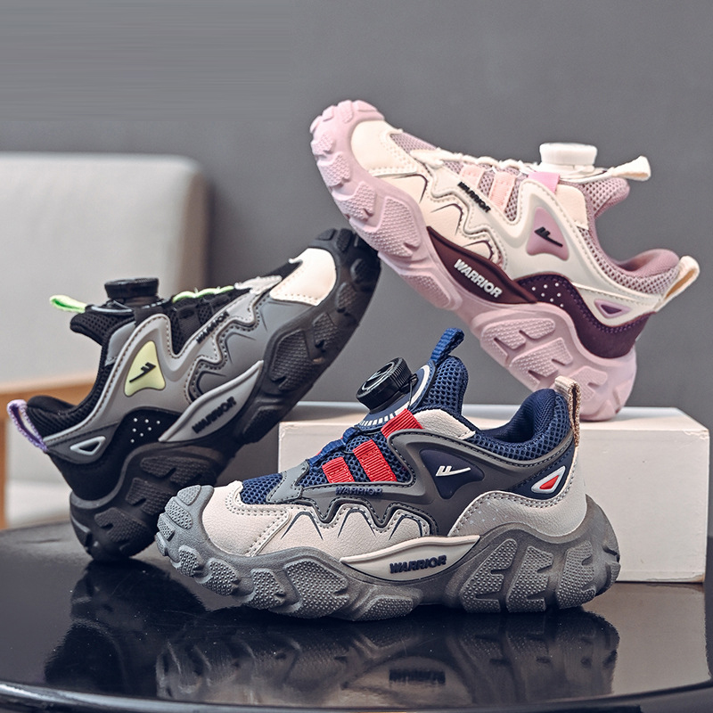 Giày cho bé phong cách dễ thương – GTE9170