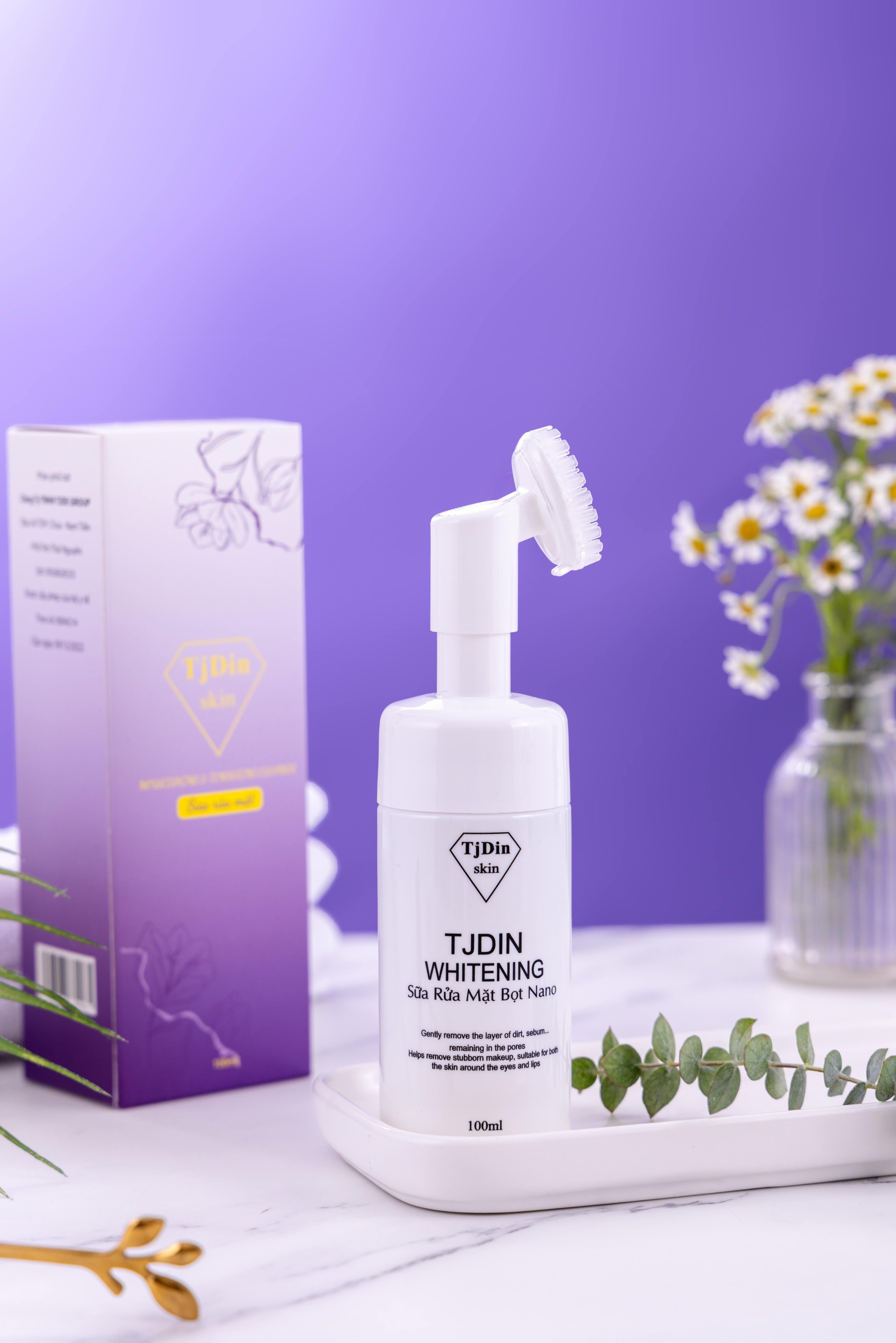 Sữa rửa mặt Nourishing & Tendering cleaner