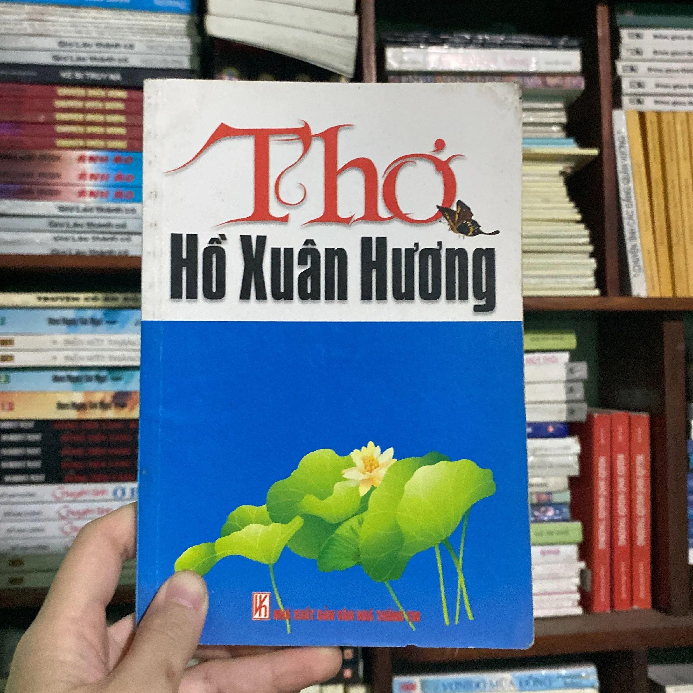 Thơ Hồ Xuân Hương