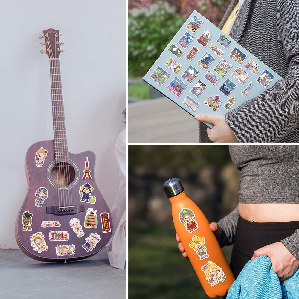 Sticker EM BÉ DU LỊCH CHIBI hoạt hình trang trí mũ bảo hiểm,guitar,ukulele,điện thoại,sổ tay,laptop-mẫu S150