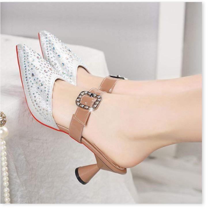 Giày cao gót thấp đính đá quai cài sang trọng