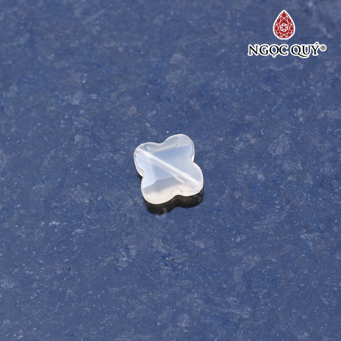 Mặt dây chuyền thánh giá xỏ ngang đá mã não trắng 14.5x14.5x6mm mệnh thủy, kim - Ngọc Quý Gemstones