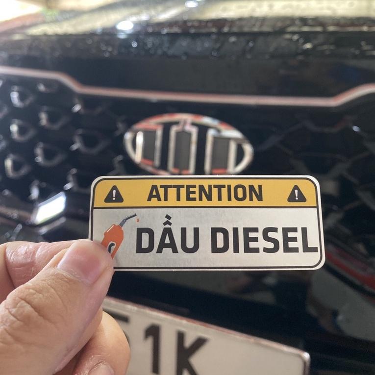 Decal tem nhôm dán cảnh báo đổ xăng A95, dầu Diesel cho xe ô tô