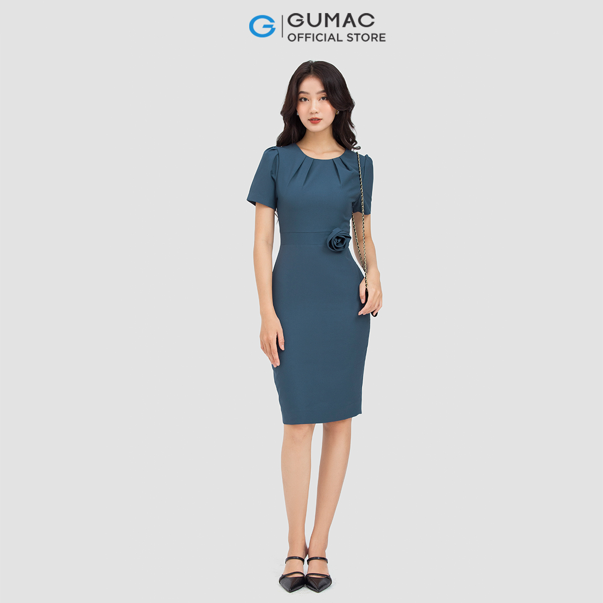 Đầm dáng ôm nữ GUMAC DC06060 bút chì cổ xếp ly