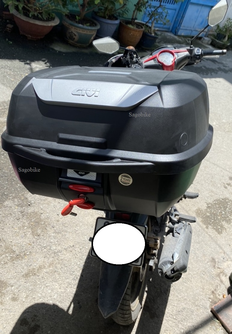 Thùng xe Exciter 135, thùng Givi E43NTL và baga givi Exciter 135