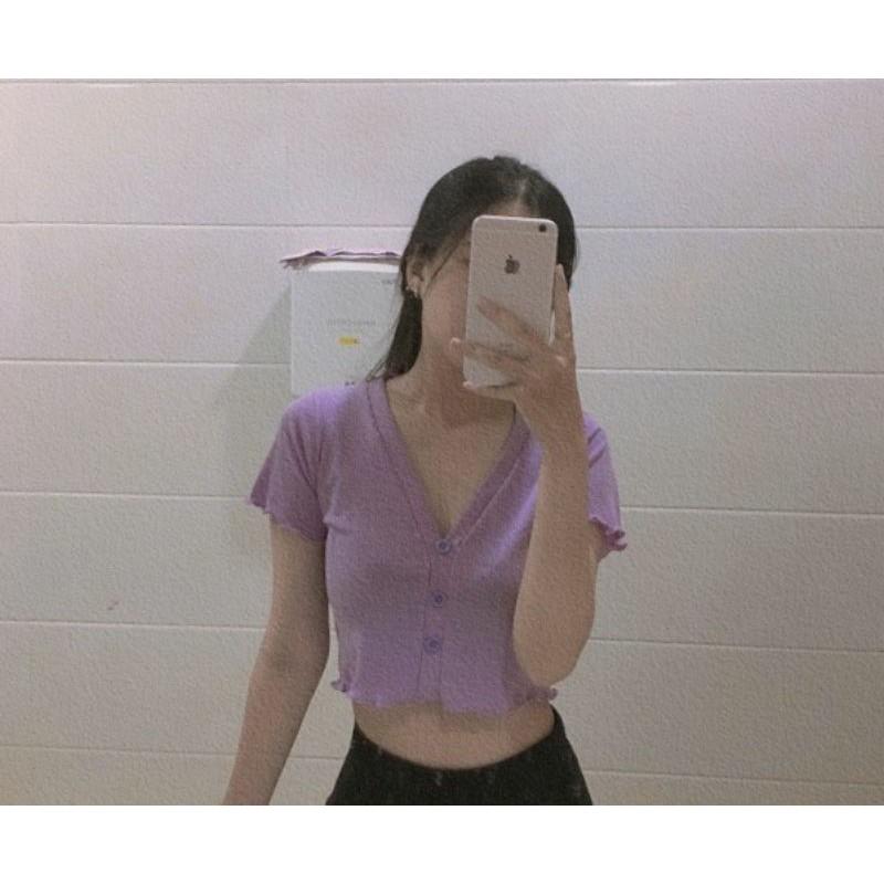 Áo croptop 3 cúc cuốn biên như hình