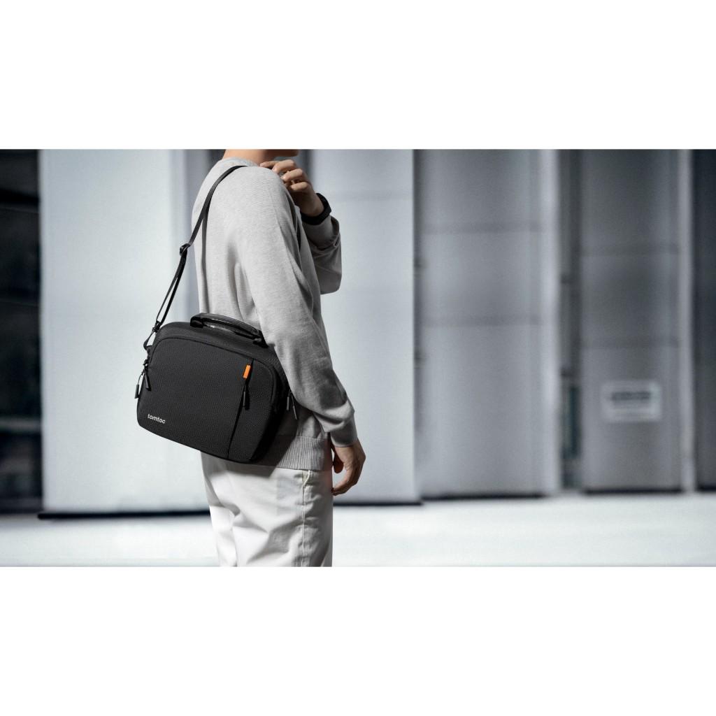 Túi Xách / Đeo Chéo Tomtoc (USA) Defender Shoulder Bag cho iPad/ Tablet 11-Inch – B30A1D1