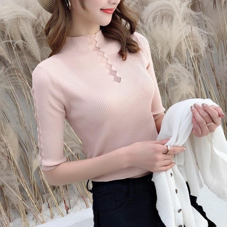 Áo len phối ren tay lỡ