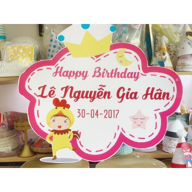 Bảng tên bé treo backdrop theo yêu cầu