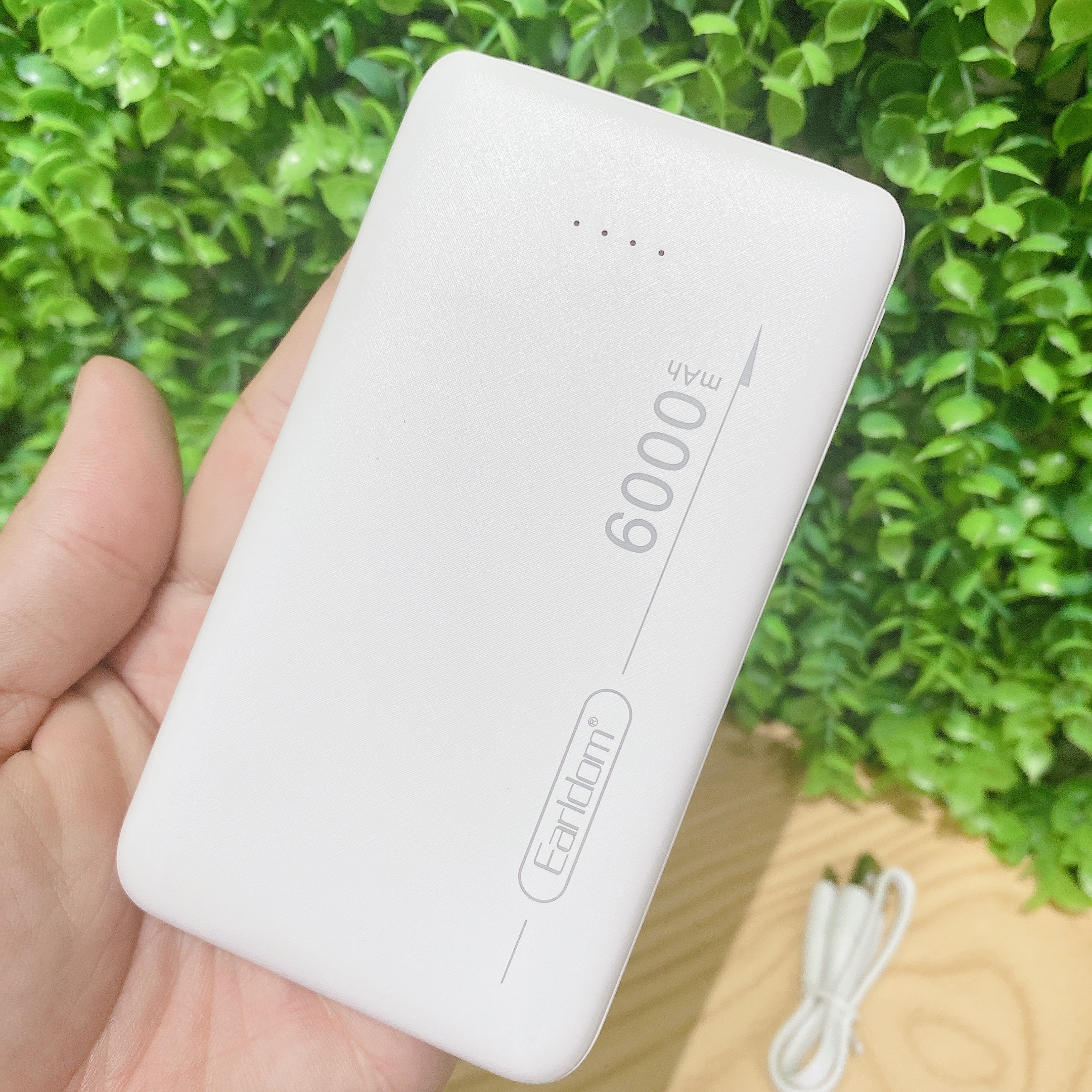 Sạc Dự Phòng Earldom dung lượng 6000mAh PB - 24 màu trắng hàng chính hãng