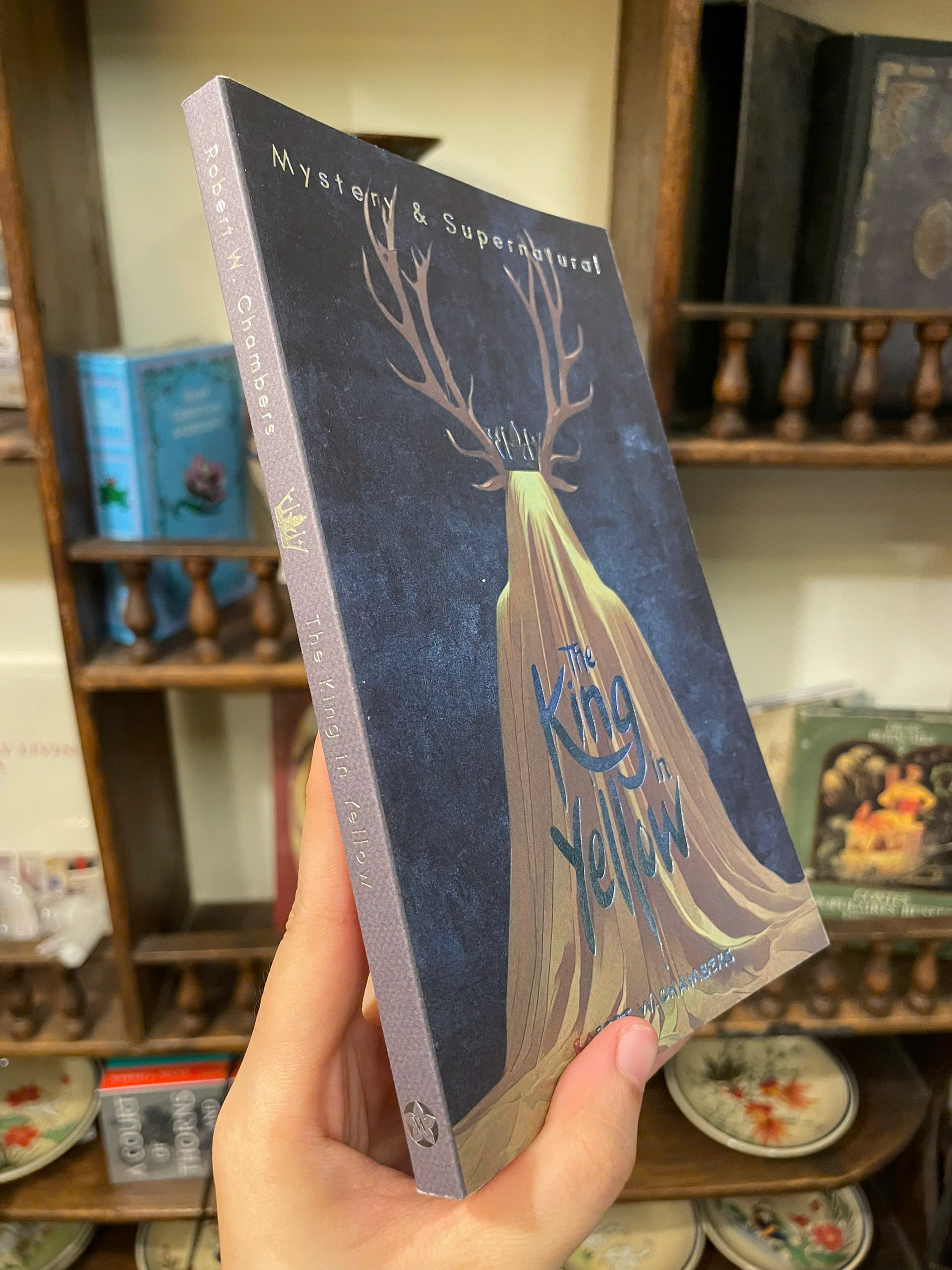 Sách - The King in Yellow (Tales of Mystery &amp; The Supernatural) by Robert W. Chambers | Horror Book