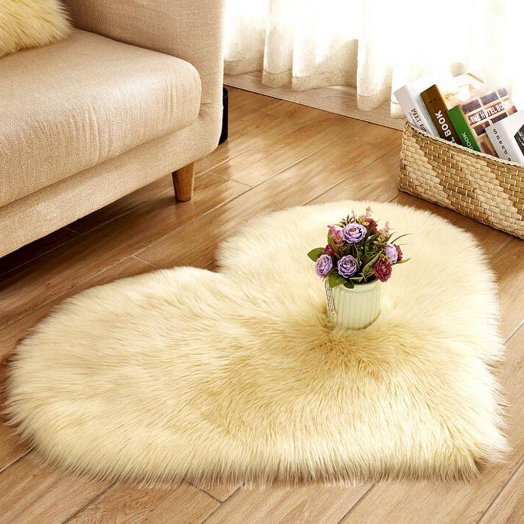 Heart Shaped Area Rug, Cozy Shaggy Plush Floor Mat for Bedroom