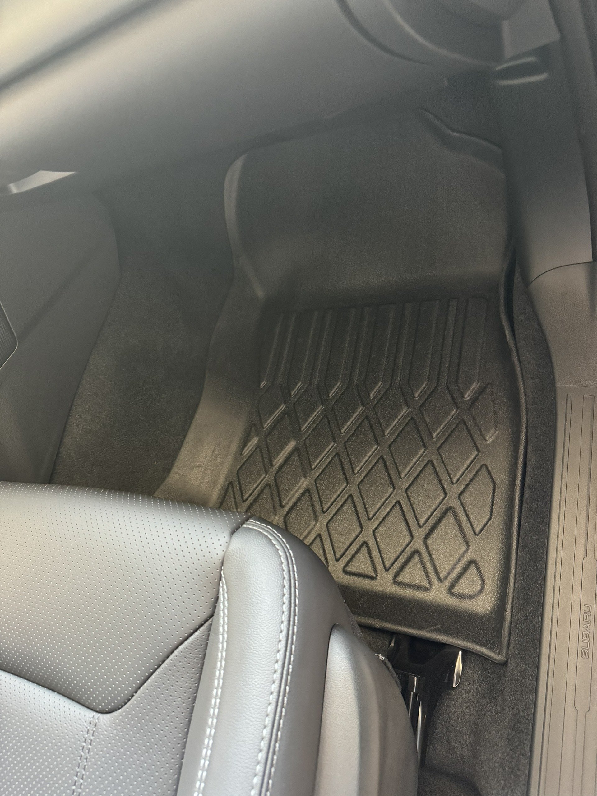 [CHÍNH HÃNG] Thảm Lót Sàn Ô Tô Forester (2019-2026) Macsim – TPE Chuẩn Phom, Dễ Vệ Sinh (Mã 01)