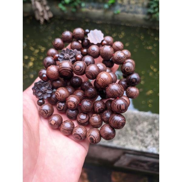Vòng tay nam gỗ mix charm hoa sen may mắn bình an