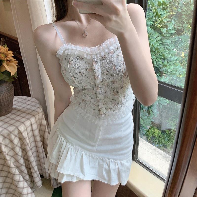 Áo Croptop 2 Dây Ren Hoa Nhí Đính Khuy Cúc Ngọc Kèm Mút Ngực Siêu Xinh - Áo hai dây kiểu yếm tiểu thư 2022