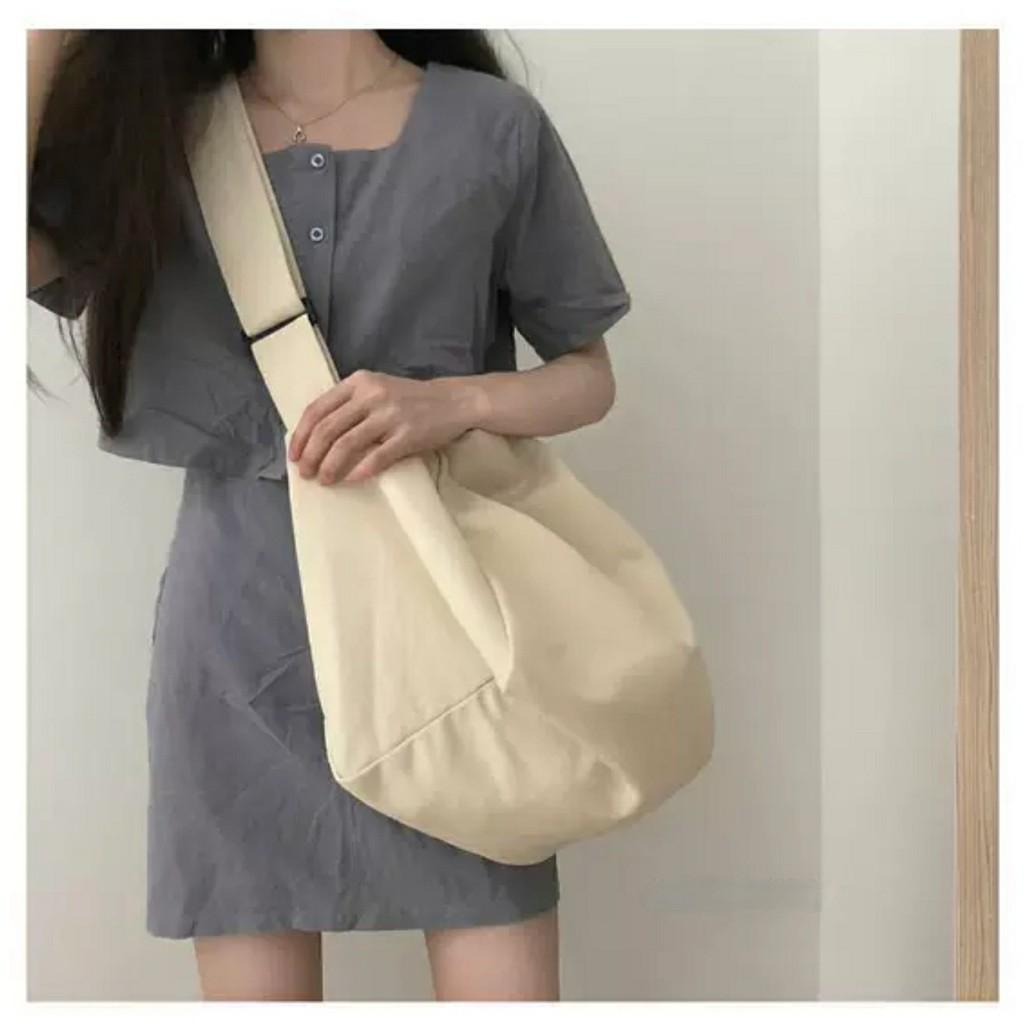 Túi Đeo Chéo CANVAS Basic Unisex (Đen/Be)