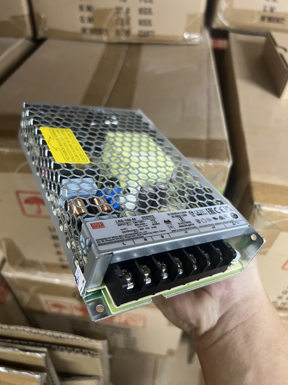 Nguồn Meanwell LRS-150-48 Hàng nhập khẩu