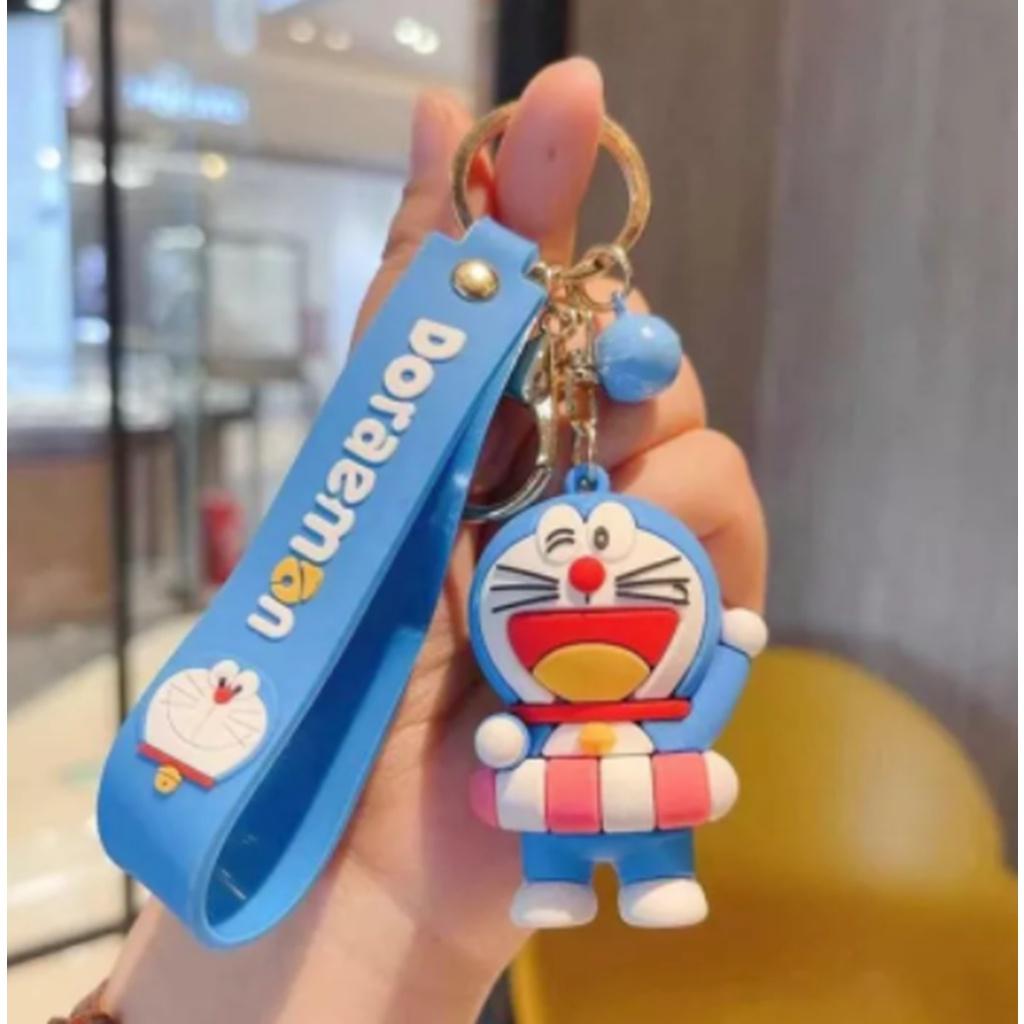 Móc Khóa chú Mèo Máy Kute Doraemon nhân vật hoạt hình thiếu nhi màu xanh nhạt với phao tắm